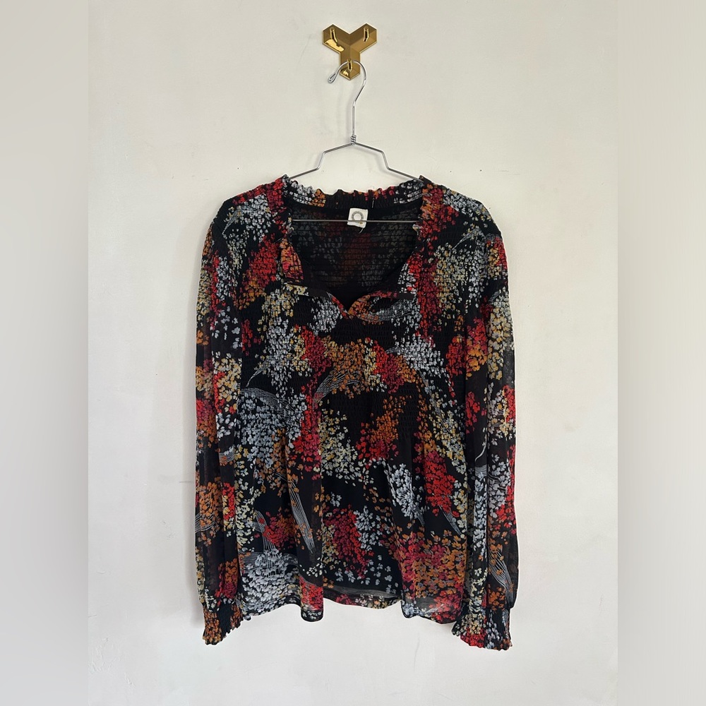 Akemi + Kin Anthropologie brand women’s long sleeve floral blouse Size XS